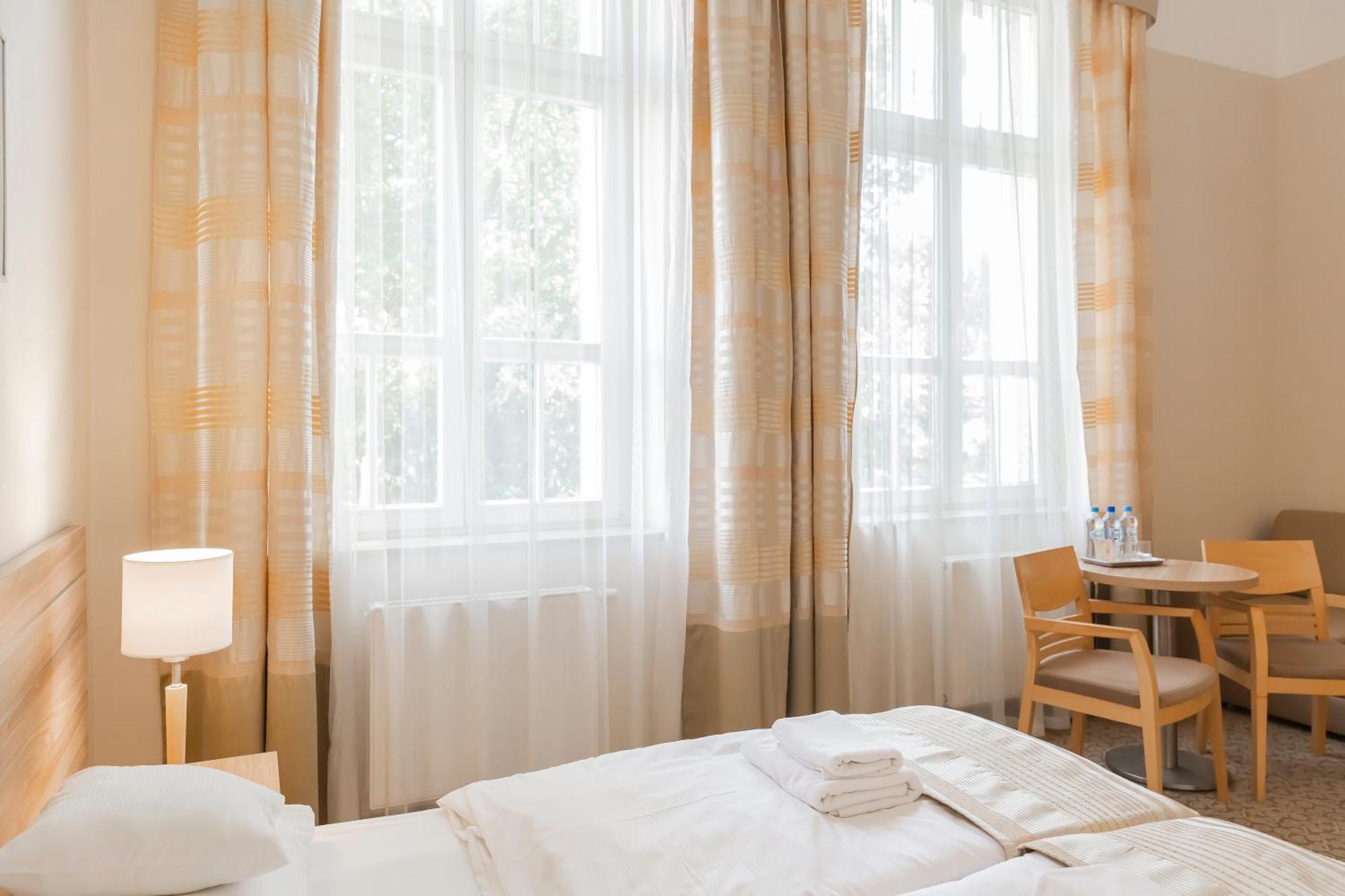 Cesarskie Ogrody Hotel 3*